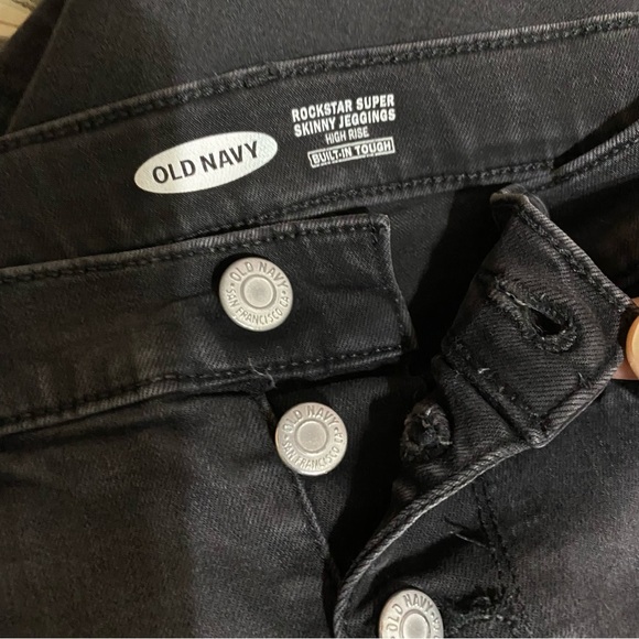 Old Navy Girl’s Rockstar Super Skinny Distressed Black Jeggings - Picture 7 of 7